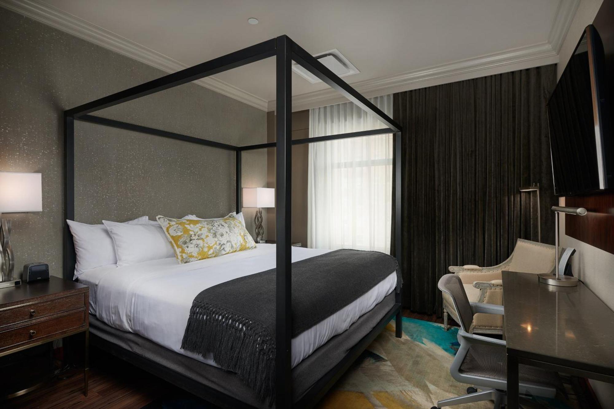 The Merrill Hotel & Conference Center, Muscatine, A Tribute Portfolio Hotel Экстерьер фото